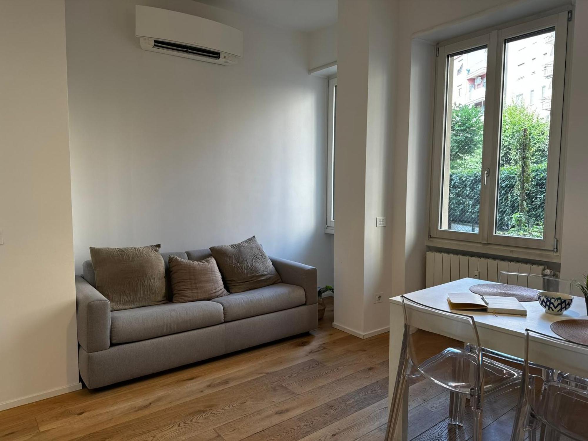 Regina In Porta Lodovica - Wifi E Breakfast Box Appartamento Milano